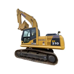 Usado Komatsu 210 Escavadora